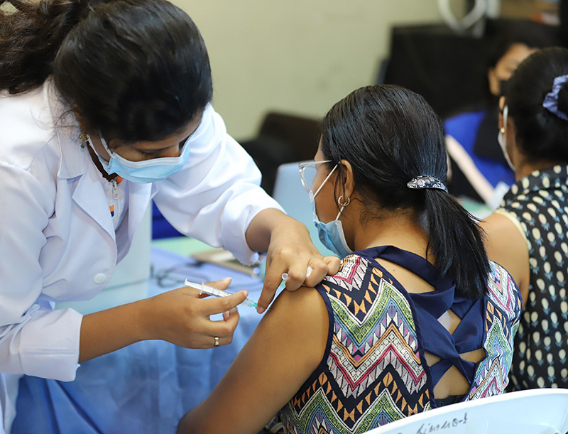 El proceso de vacunación en Venezuela está en la fase de refuerzo 