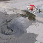 El inconveniente de las aguas de cloacas ha invadido las calles de todos los municipios aragüeños, solo se aplica paliativos.