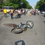 Las motos colisionaron en la avenida Bolívar