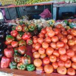 Pimentón y tomate comparten el mismo precio en 90bs por kg.