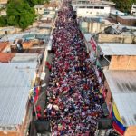 Una nutrida concentración se observó ayer en Maracay a favor del presidente Maduro
