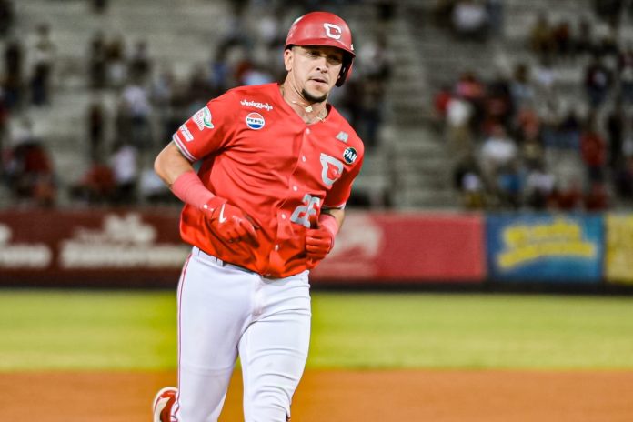 Cardenales blanqueó a Bravos y alzó su séptima corona frente a casi 20 mil espectadores