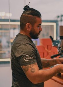 Moises Mayora, “el barista venezolano” y consulto de cafeterías