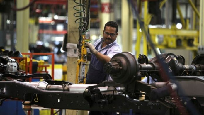 Apuestan al trabajo conjunto para fortalecer la economía nacional