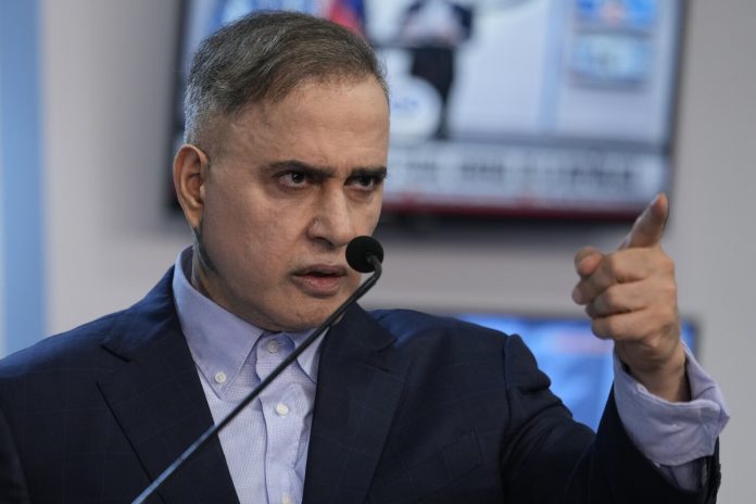 El fiscal Tarek William Saab dijo que esto es un delito penado