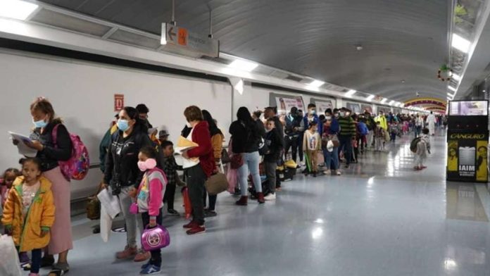 Ya cientos de connacionales se han organizado en suelo boliviano volver con el Pan Vuelta a la Patria