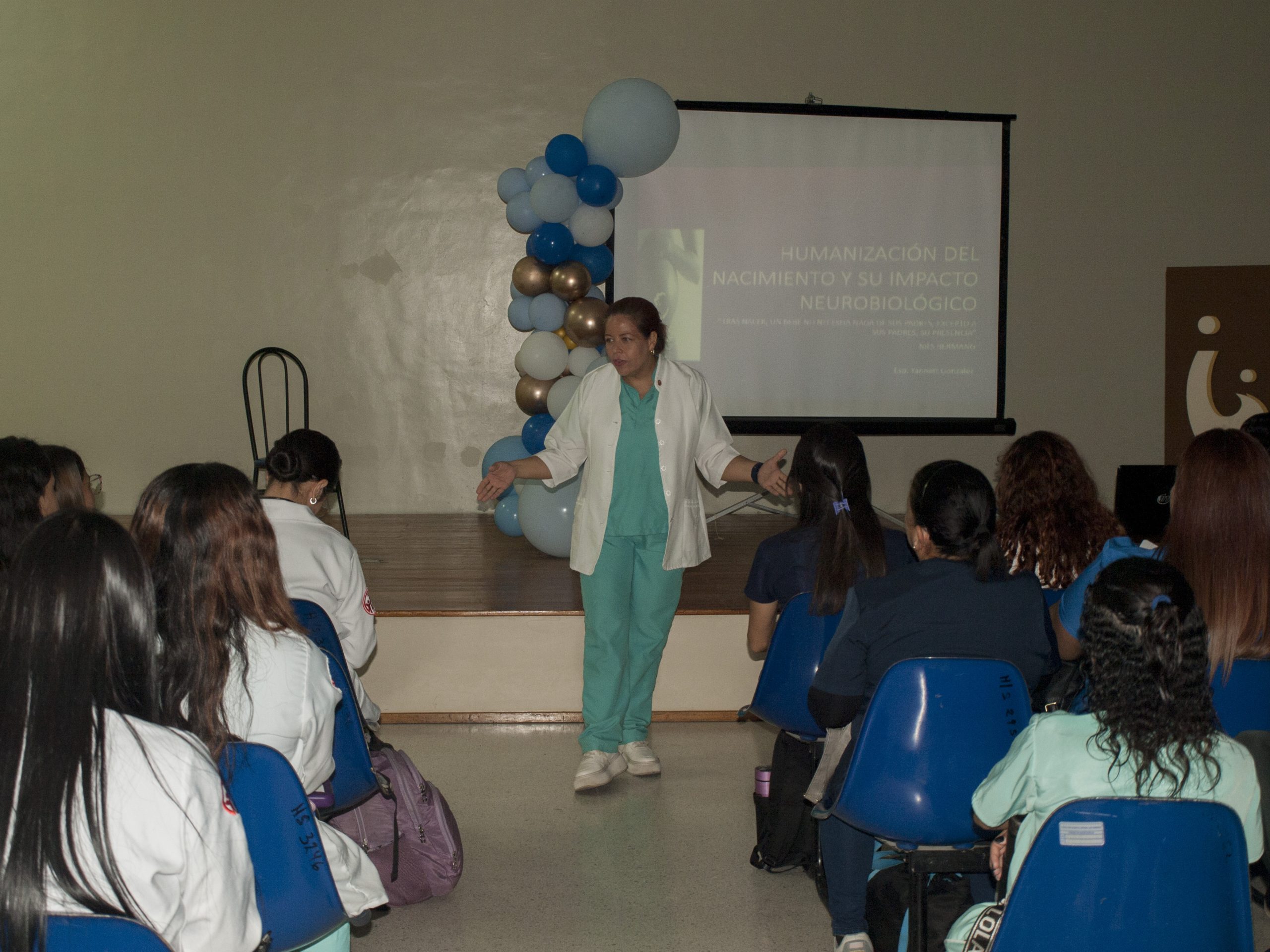 Yannett González instó al personal de salud a practicar la escucha activa y la empatía